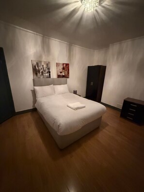 1 chambre, accès Internet, draps fournis