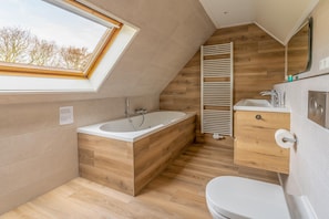 House | Bathroom