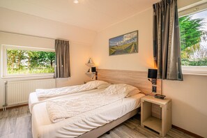 Casa | 3 quartos, individualmente mobiliados, roupa de cama