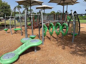 Children's area - Intercoastal Home Near Downtown Daytona Beach (Daytona Beach)