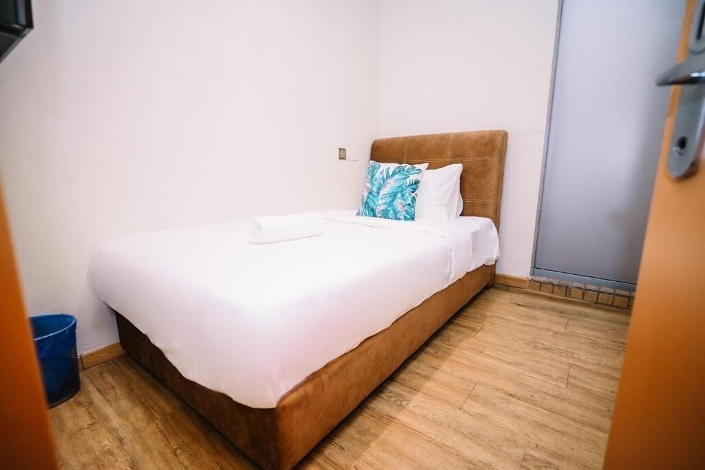 Desk, iron/ironing board, free WiFi