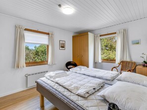 3 bedrooms, internet