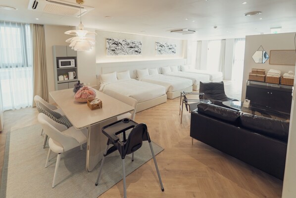 1 غرفة نوم ومكواة/لوح كي وواي فاي وملاءات أسرّة