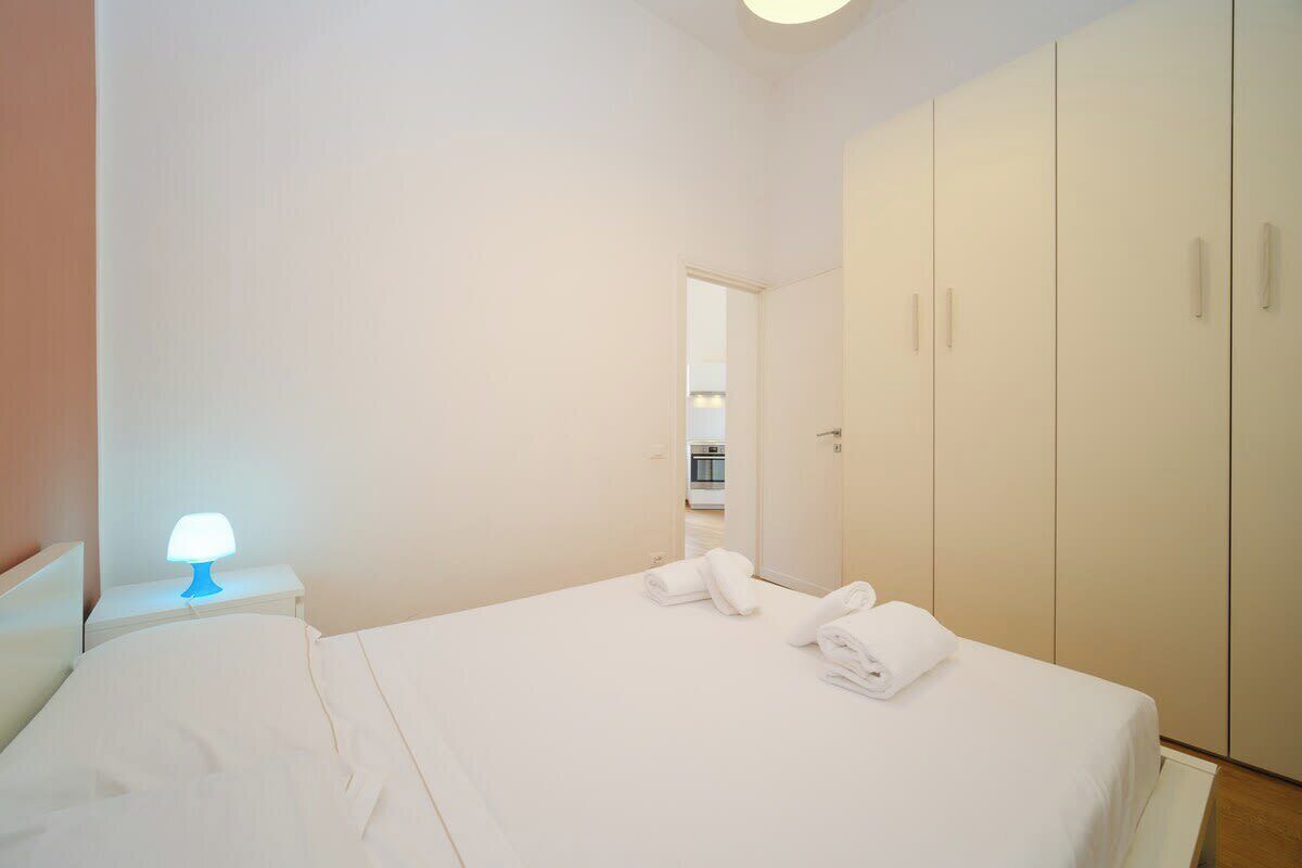 1 bedroom, iron/ironing board, travel crib, WiFi
