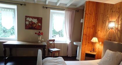 Beautiful 17th Century Character Residence