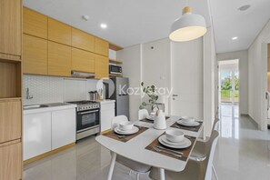 公寓, 2 间卧室, 花园景观 | 餐厅