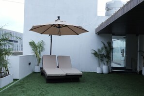 Balcony - Lux Living Hotel (Bengaluru)