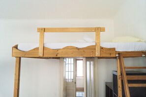 مكواة/لوح كي وواي فاي مجانًا