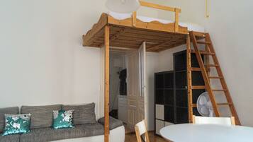 Basic Apartment | Exterior