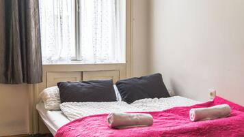 Apartament bàsic | Planxa i posts de planxar i wifi gratuïta