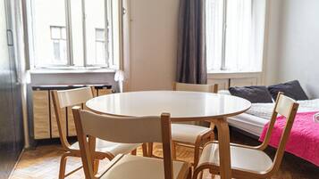 Basic Apartment | Iron/ironing board, free WiFi