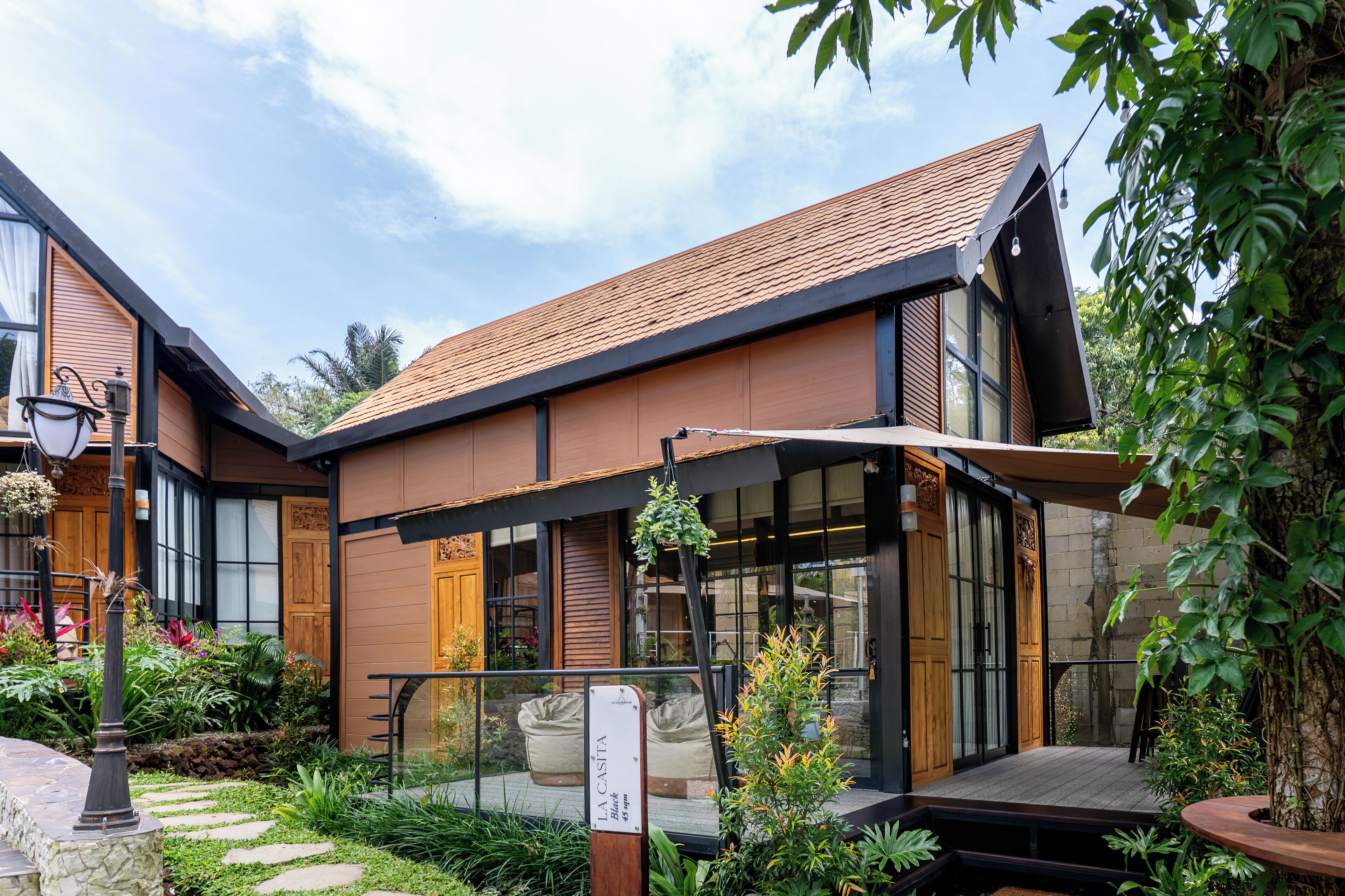 Schreibtisch, kostenloses WLAN