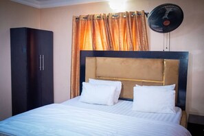 Wardrobe - PROMISE HOTELS HOMES AND APARTMENT (Lagos)