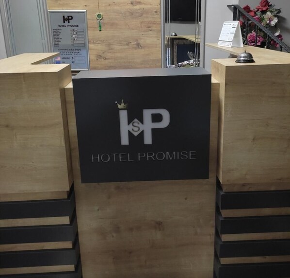 Reception - PROMISE HOTELS HOMES AND APARTMENT (Lagos)
