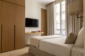 6 chambres, fer et planche à repasser, accès au Wi-Fi (inclus)