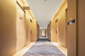Interior - LongWei Hotel (Chengdu University Games Sports Center Longwei Building) (Chengdu)