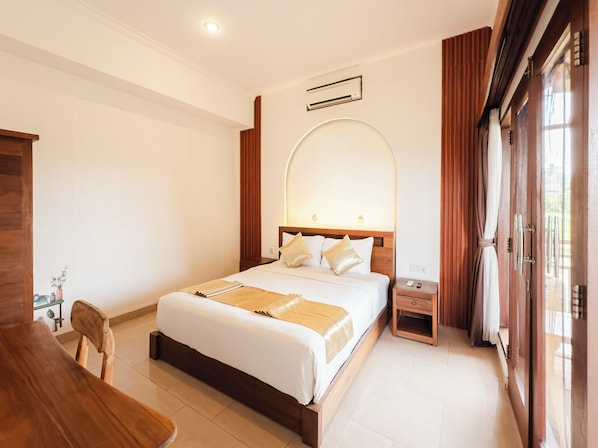 Villa, 2 Bedrooms, Private Pool | Desk, free WiFi