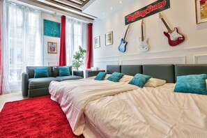 3 bedrooms, iron/ironing board, free WiFi, bed sheets