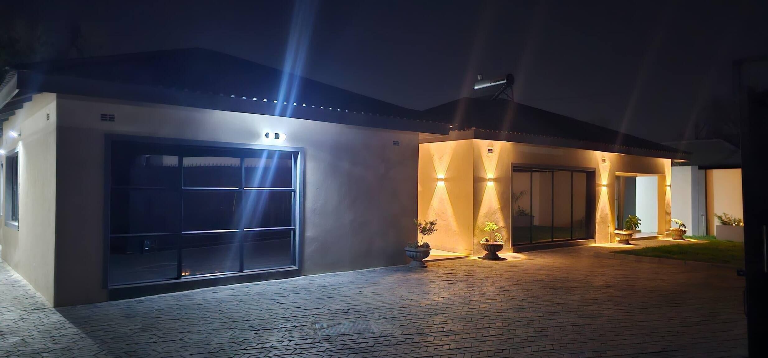 Nhà, 4 phòng ngủ, phù hợp cho người khuyết tật, hồ bơi riêng | Ngoại thất