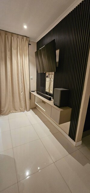 Nhà, 4 phòng ngủ, phù hợp cho người khuyết tật, hồ bơi riêng | Nội thất