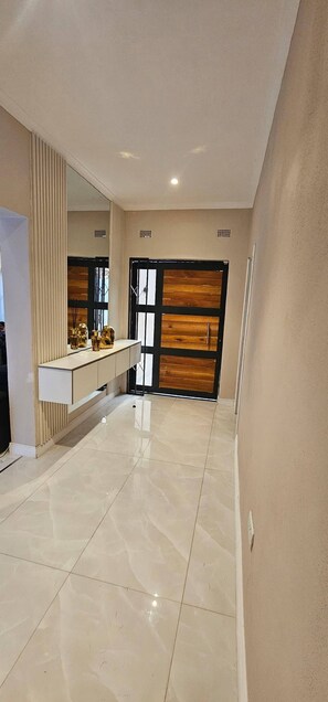 單棟房屋, 4 間臥室, 無障礙, 私人泳池 | 內部