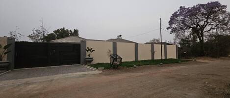 House, 4 Bedrooms, Accessible, Private Pool | Property grounds