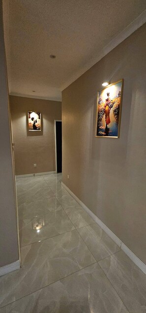 บ้านพัก, 4 ห้องนอน, พร้อมสิ่งอำนวยคว�ามสะดวกสำหรับผู้พิการ, สระว่ายน้ำส่วนตัว | ภายใน