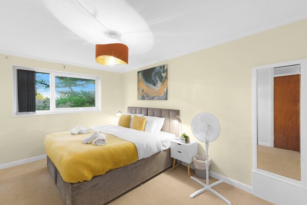 Departamento familiar, balcón | Ropa de cama