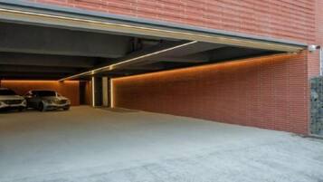 Self parking
