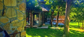 Charming bed & breakfast with AC in pleasant Oklahoma City