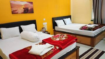 Deluxe Four Bed Room Ground Floor