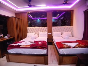 Super Deluxe Four Bed First Floor - CHUTI BEACH REOSORT (Mandarmani)