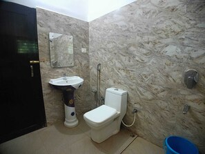 Habitación básica doble | Baño