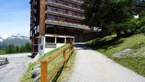 Exterior - Cozy Studio for 3 People in Arc 1600, With Views of Mont Blanc and Close to the Slopes and Shops (Bourg-Saint-Maurice)