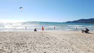 Apartamento, 2 quartos, acessível, sacada | Praia