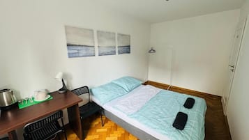 Desk, laptop workspace, iron/ironing board, free WiFi