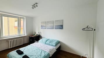 Chambre Classique, 1 lit double | Bureau, espace de travail pour ordinateur portable