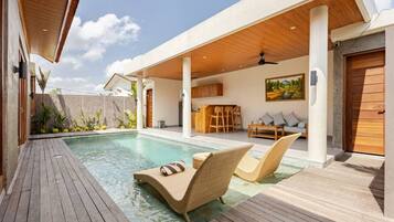 ที่อาบแดด