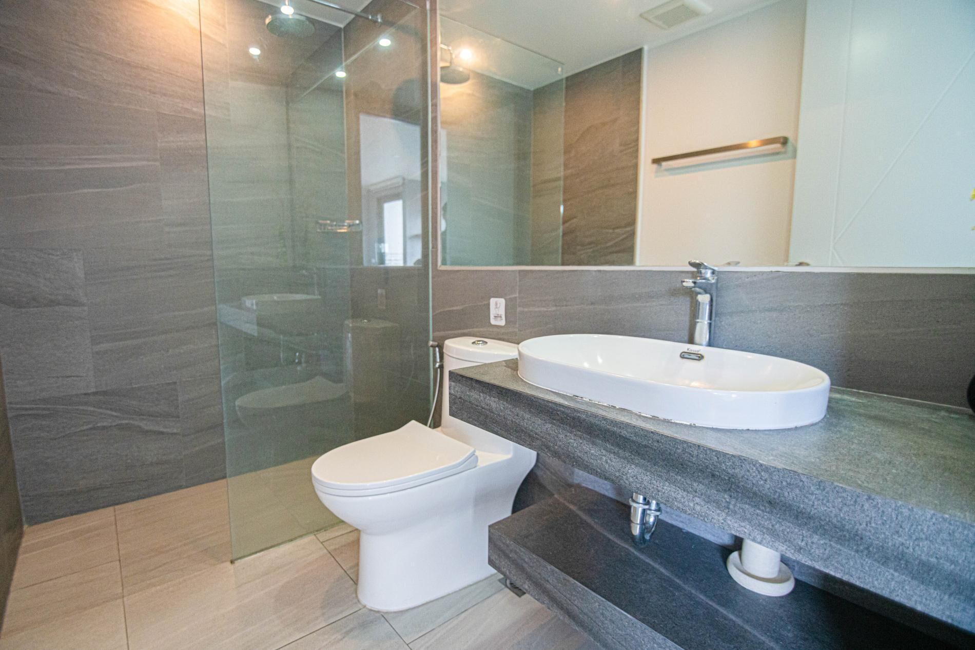 Apartamento, sacada | Banheiro