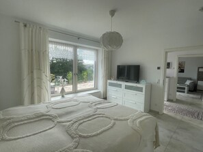 1 habitación, wifi y ropa de cama