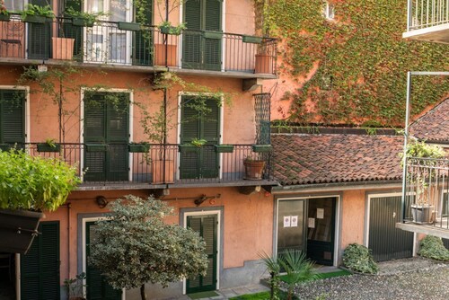 Central Turin | 2 Bedrooms | Romantic Balcony