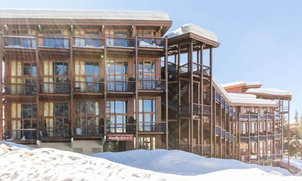 Exterior - Apartment in Charmettoger With Ski Access (Bourg-Saint-Maurice)