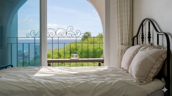 Basic Room, 1 Bedroom (Room 303) | 1 bedroom, free WiFi