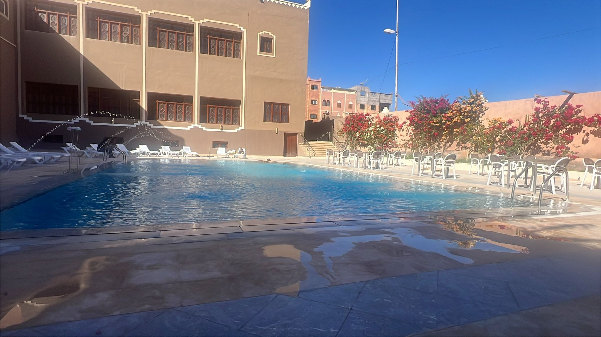 حمام سباحة