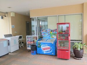 Apartment, 1 Bedroom, Accessible, Balcony | Interior