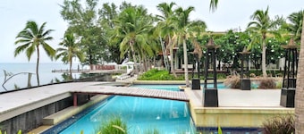 Boathouse Hua Hin Condo