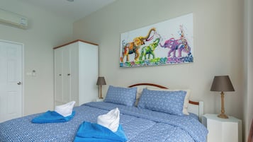 Condo, 1 Bedroom, Accessible, Pool View | 3 bedrooms