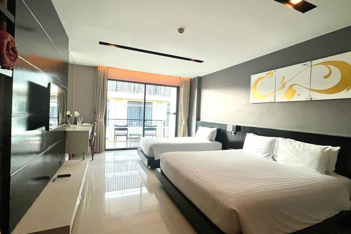 Apartment, Multiple Bedrooms, Accessible, Balcony