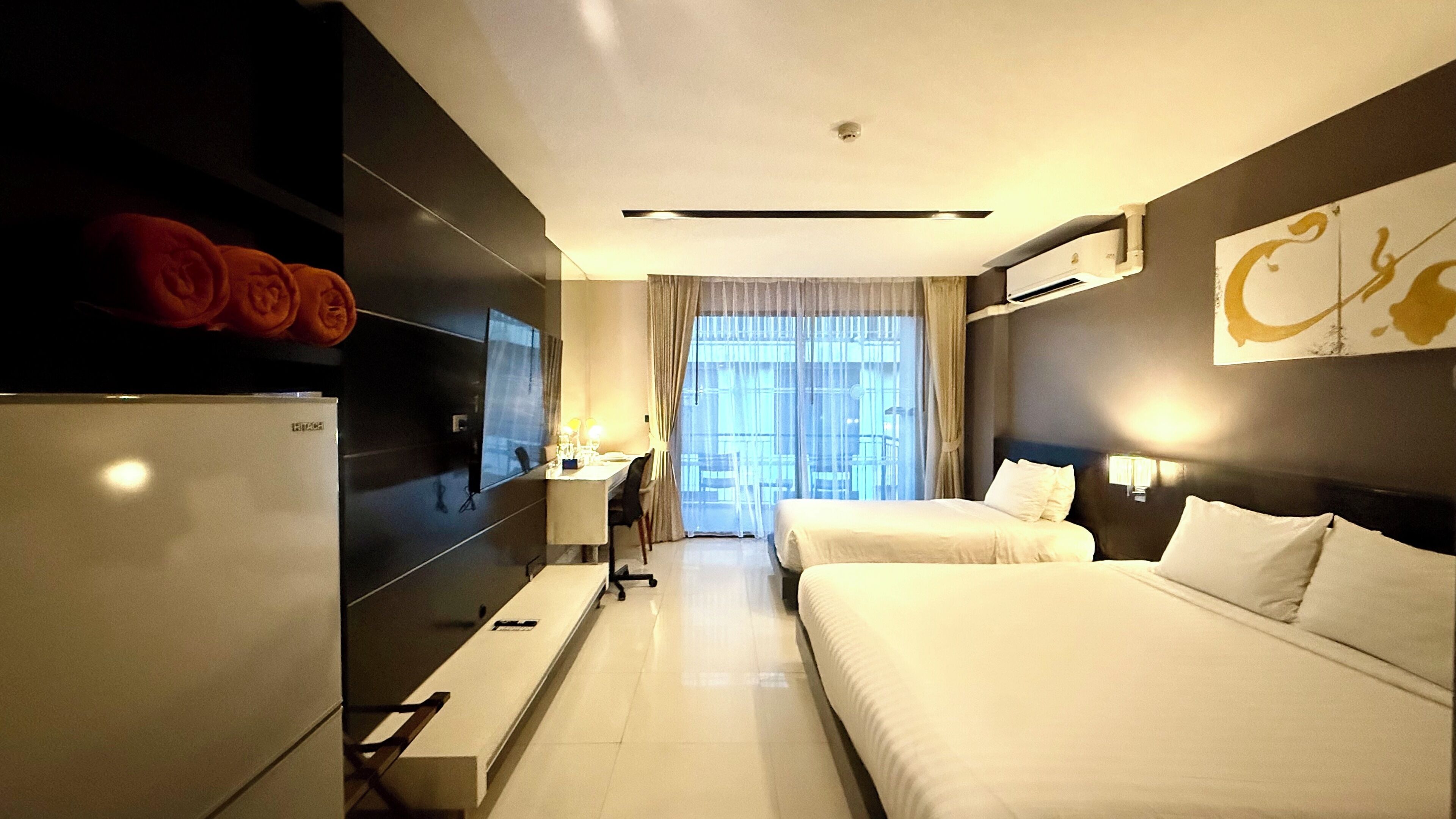 Departamento, varias habitaciones, con acceso para personas discapacitadas, balcón | Sala de estar