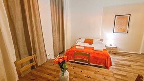 Appartamento Basic | Ferro/asse da stiro, Wi-Fi gratuito